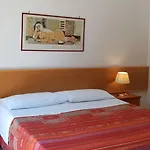 Ariston Petit 2* פלרמו