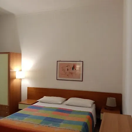 Otel Ariston Petit 2*