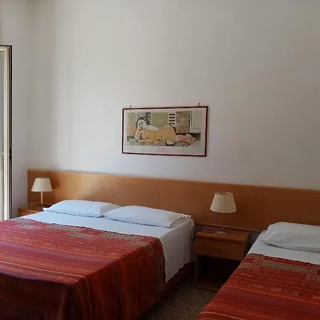 Ariston Petit 2* パレルモ