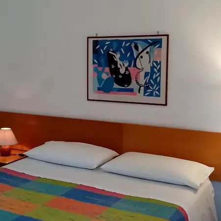 Ariston Petit Hotel